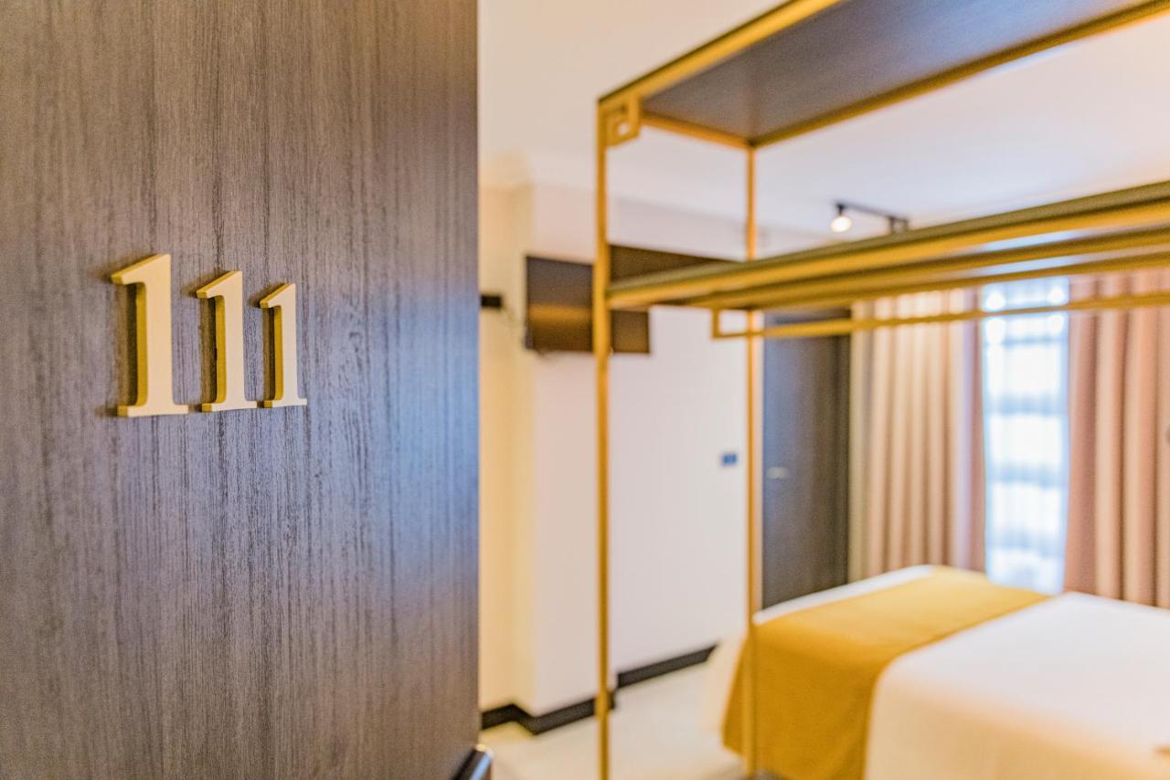 Vesci Faventia Hotel Huetor Tajar Bagian luar foto